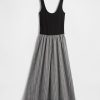 Maxikleid mit tiefer Taille aus Mischgewebe Maxikleid mit tiefer Taille aus Mischgewebe