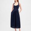Maxikleid mit tiefer Taille und Nähten