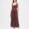 Maxikleid mit tiefer Taille und Nähten