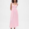 Maxikleid mit tiefer Taille und Nähten