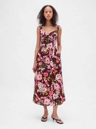 Maxikleid mit tiefer Taille und Nähten