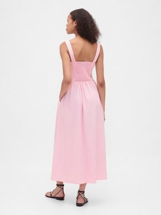 Maxikleid mit tiefer Taille und Nähten