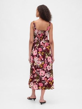 Maxikleid mit tiefer Taille und Nähten