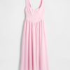 Maxikleid mit tiefer Taille und Nähten