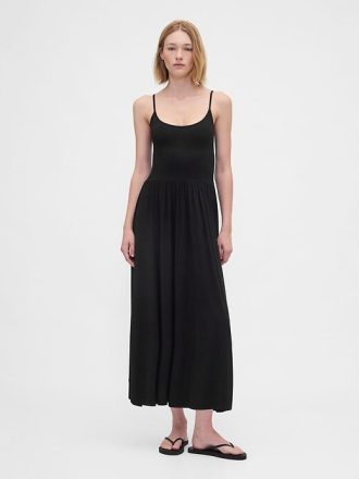 Maxikleid mit U-Ausschnitt