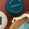 Mersea Fireside Flanell-Spielzeugladen-Dose Kerze