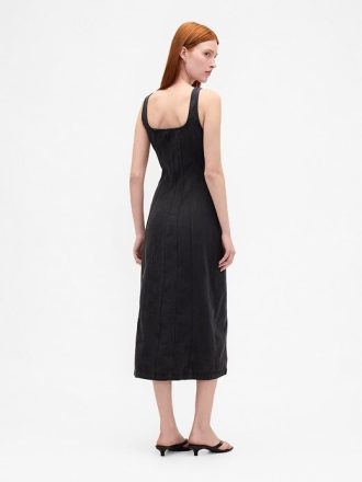 Midikleid mit Knopfleiste und Nähten