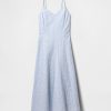 Midikleid mit Ösen und V-Ausschnitt