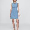 Mini-Etuikleid aus Denim Mini-Etuikleid aus Denim