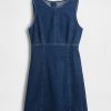 Mini-Etuikleid aus Denim Mini-Etuikleid aus Denim