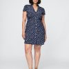 Minikleid aus Crêpe mit Blumenmuster Minikleid aus Crêpe mit Blumenmuster