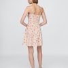 Minikleid aus Leinenmischung mit gerafftem Oberteil Minikleid aus Leinenmischung mit gerafftem Oberteil