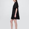 Minikleid mit Flatterärmeln und Ösen