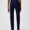 Mittelhohe BiStretch-Knöchelhose mit schmaler Passform Mittelhohe BiStretch-Knöchelhose mit schmaler Passform