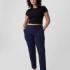 Mittelhohe BiStretch-Knöchelhose mit schmaler Passform Mittelhohe BiStretch-Knöchelhose mit schmaler Passform