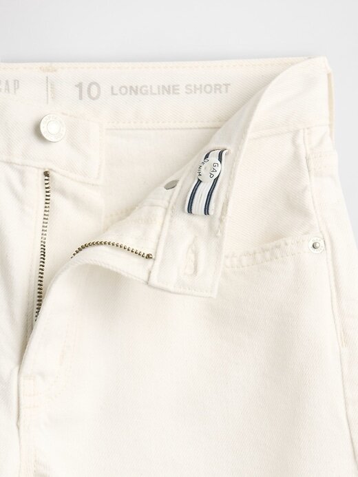 Mittelhohe, lange Jeansshorts für Kinder Mittelhohe, lange Jeansshorts für Kinder