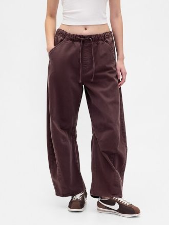 Mittelhohe Twill-Hose mit bequemem Hufeisenschnitt