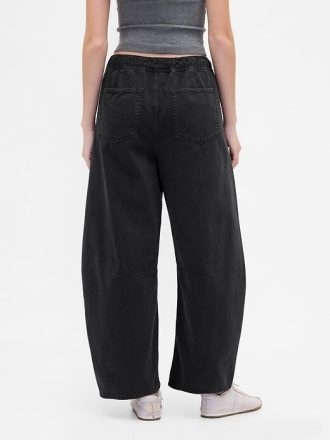 Mittelhohe Twill-Hose mit bequemem Hufeisenschnitt
