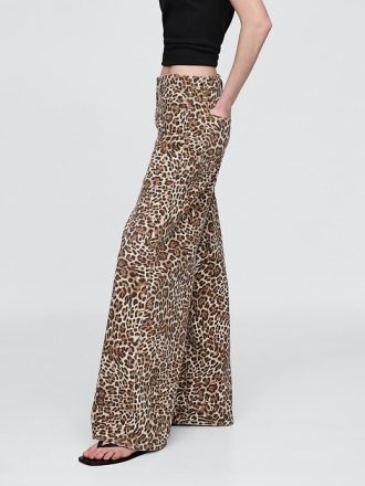 Mittelhohe, ultraweiche Baggy-Jeans mit Leopardenmuster