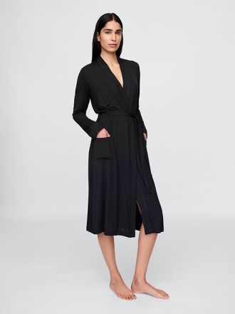 Modaler Pyjama-Bademantel
