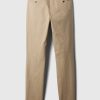 Moderne Khakihosen im Skinny Fit