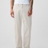 Moderne Khakis im Relaxed Fit Moderne Khakis im Relaxed Fit