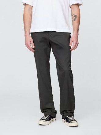 Moderne Khakis im Relaxed Fit