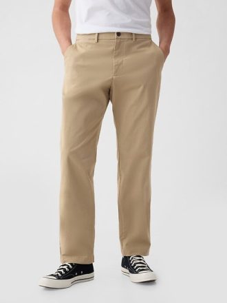 Moderne Khakis im Relaxed Fit