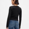 Modernes Crop-T-Shirt