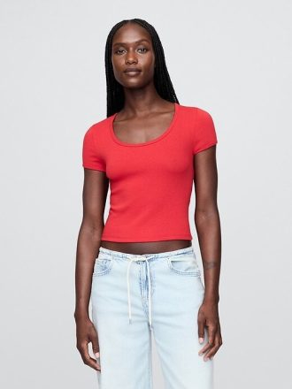 Modernes Crop-T-Shirt mit Flügelärmeln