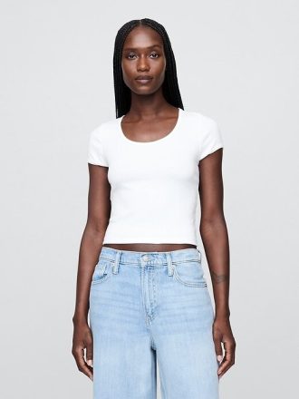 Modernes Crop-T-Shirt mit Flügelärmeln
