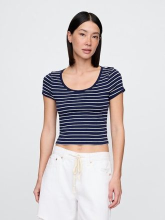 Modernes Crop-T-Shirt mit Flügelärmeln