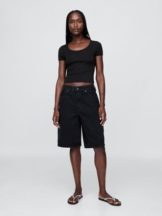 Modernes Crop-T-Shirt mit Flügelärmeln