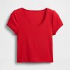 Modernes Crop-T-Shirt mit Flügelärmeln Modernes Crop-T-Shirt mit Flügelärmeln