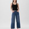 Modernes Crop-Tanktop