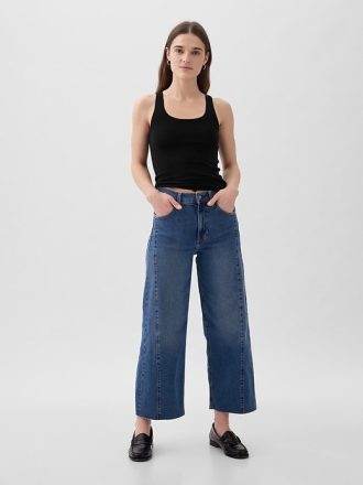 Modernes Crop-Tanktop