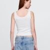 Modernes Crop-Tanktop