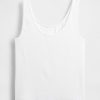 Modernes Crop-Tanktop