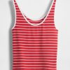 Modernes Crop-Tanktop