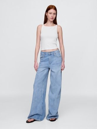 Modernes Crop-Tanktop mit Schürzenkragen
