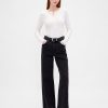 Modernes geripptes Henley-T-Shirt Modernes geripptes Henley-T-Shirt