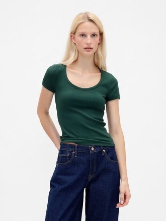 Modernes, geripptes, kurzes T-Shirt mit U-Ausschnitt