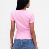 Modernes, geripptes, kurzes T-Shirt mit U-Ausschnitt Modernes, geripptes, kurzes T-Shirt mit U-Ausschnitt