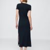Modernes geripptes Maxi-T-Shirt-Kleid Modernes geripptes Maxi-T-Shirt-Kleid