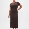 Modernes geripptes Maxi-T-Shirt-Kleid Modernes geripptes Maxi-T-Shirt-Kleid