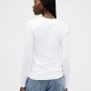 Modernes, geschrumpftes T-Shirt Modernes, geschrumpftes T-Shirt