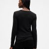 Modernes, geschrumpftes T-Shirt Modernes, geschrumpftes T-Shirt