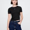 Modernes, kurzes Logo-T-Shirt Modernes, kurzes Logo-T-Shirt