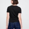 Modernes, kurzes Logo-T-Shirt Modernes, kurzes Logo-T-Shirt