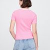 Modernes, kurzes Logo-T-Shirt Modernes, kurzes Logo-T-Shirt